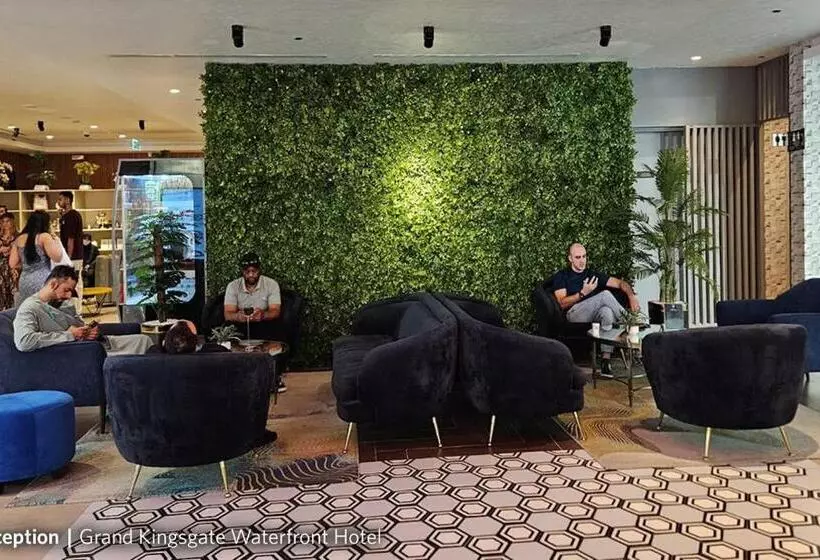 Fotos del hotel Grand Kingsgate Waterfront By Millennium Hotels:  4