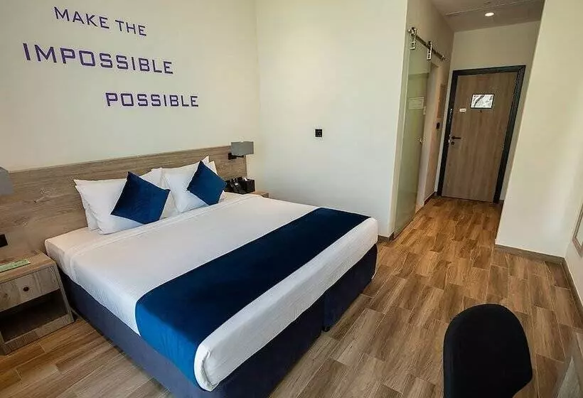 Fotos del hotel Grand Kingsgate Waterfront By Millennium Hotels:  16