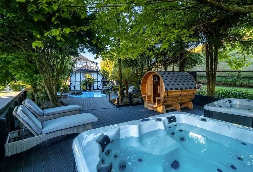 Fotos del hotel Hamurana Lodge:  11