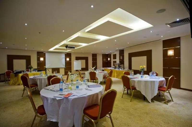 Fotos del hotel Ramada By Wyndham Al Khobar:  32