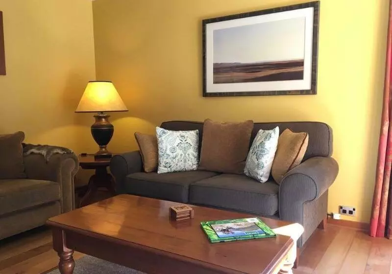 Wanaka Springs Lodge