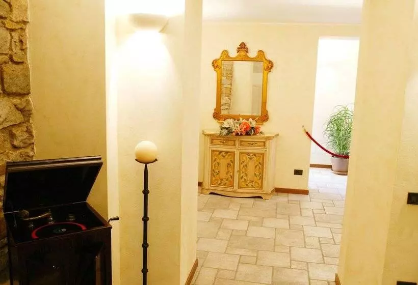 Fotos del hotel La Valletta Relais:  2