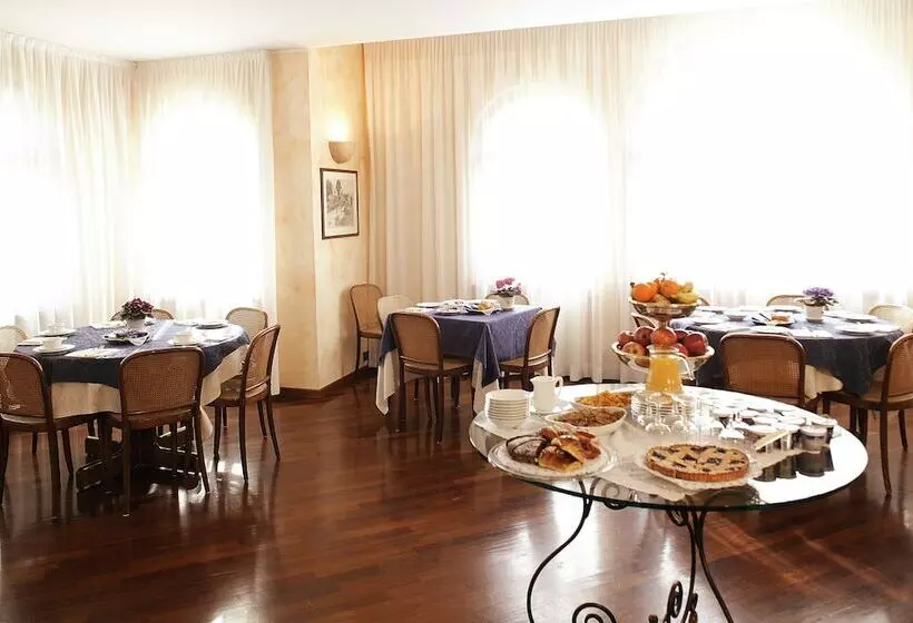 Fotos del hotel La Valletta Relais:  3