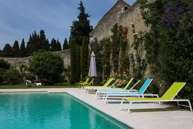 Fotos del hotel Les Jardins De La Livrée:  11