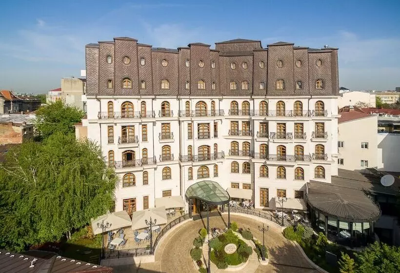 Epoque Hotel – Relais & Chateaux