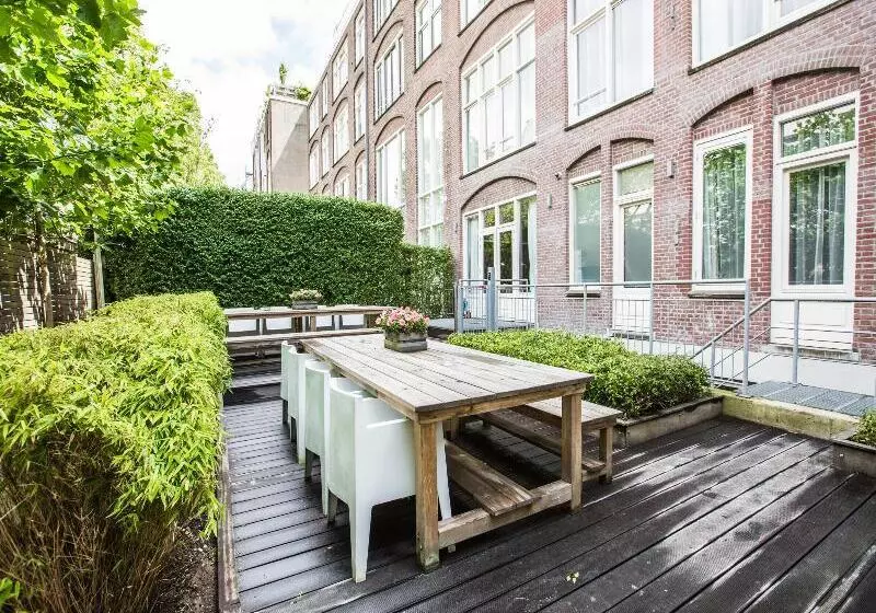 Fotos del hotel Jl No76:  5