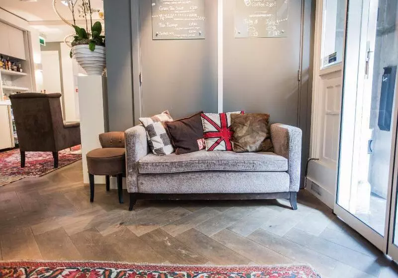 Fotos del hotel Jl No76:  2