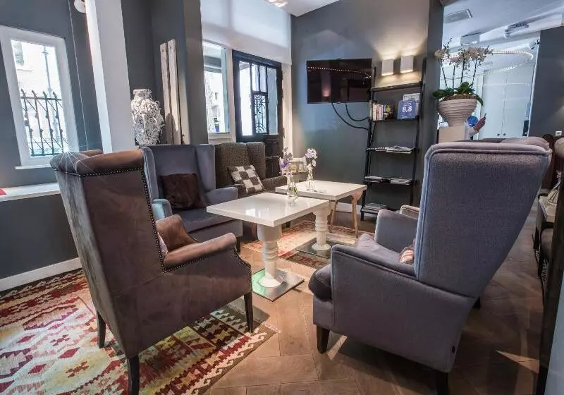 Fotos del hotel Jl No76:  9