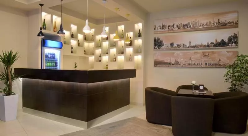 Fotos del hotel Minotel Barsam Suites:  2