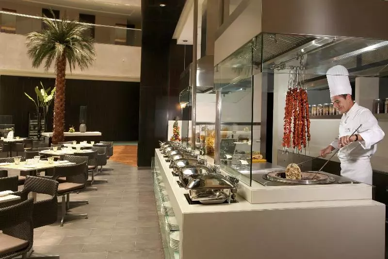 Fotos del hotel Centro Sharjah  By Rotana:  5