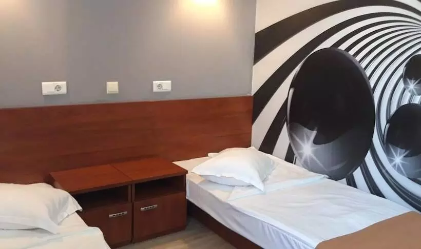 Fotos del hotel City Hotel Bucharest:  2