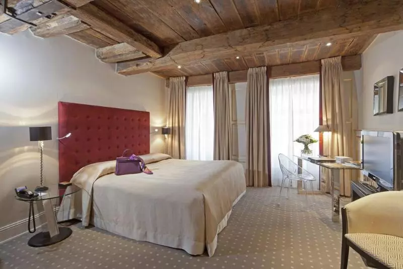 Fotos del hotel Le Place D Armes:  17