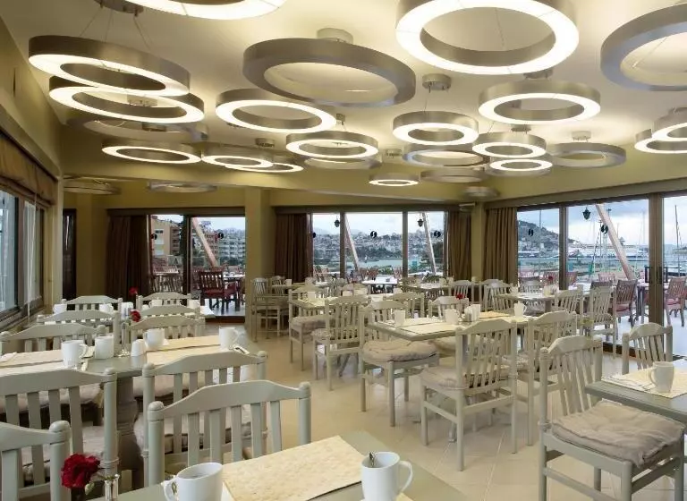 Fotos del hotel Paloma Marina Suites  Adult Only:  3