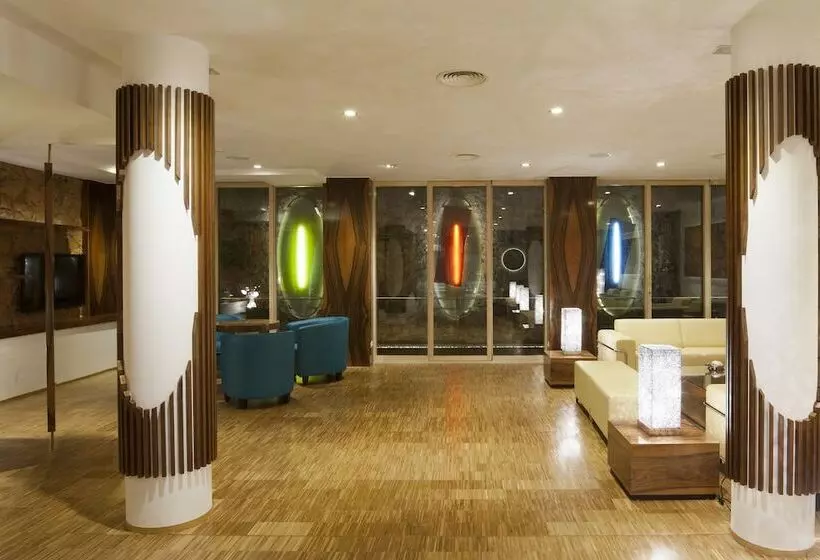 Fotos del hotel Ako Suites:  4