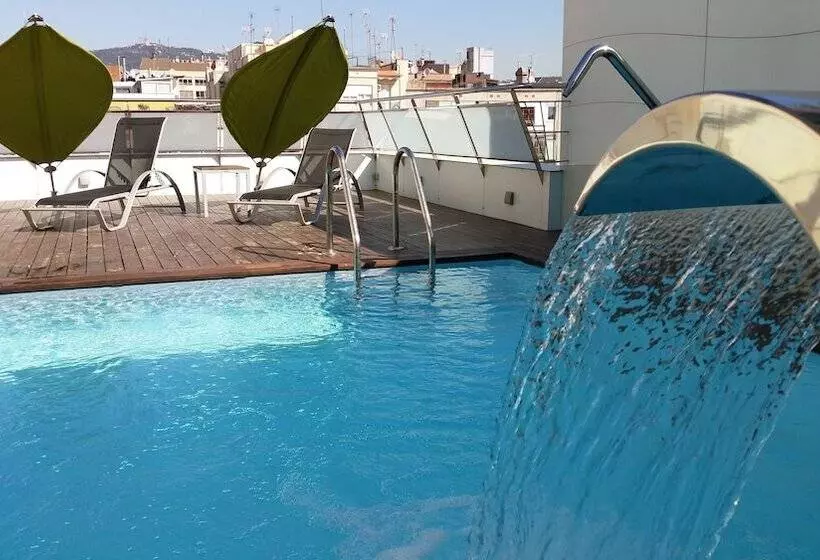 Fotos del hotel Ako Suites:  17