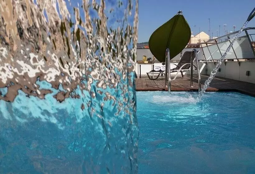 Fotos del hotel Ako Suites:  20