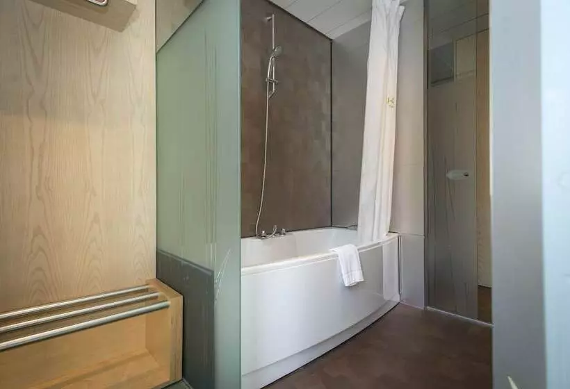 Fotos del hotel Ako Suites:  18