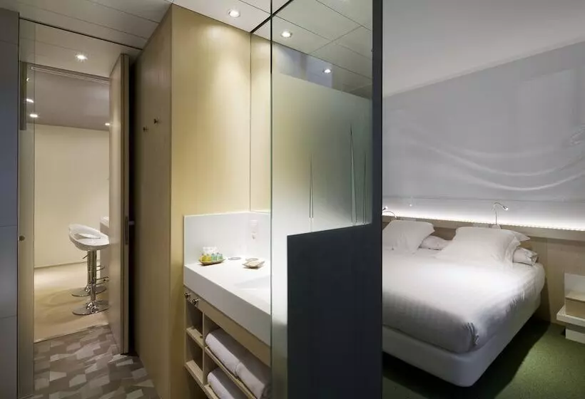 Fotos del hotel Ako Suites:  11