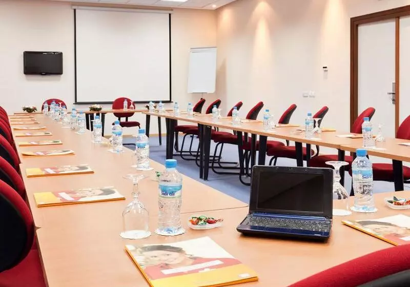 Fotos del hotel Ibis Tanger City Center:  6