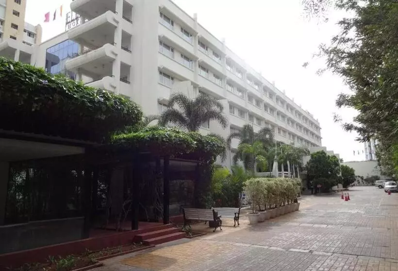 Fotos del hotel Ellaa  Gachibowli:  9