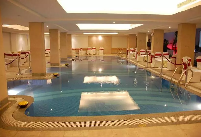 Fotos del hotel Ellaa  Gachibowli:  16