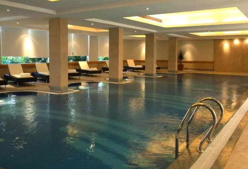 Fotos del hotel Ellaa  Gachibowli:  11