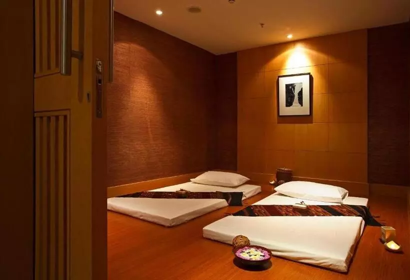 Fotos del hotel Ellaa  Gachibowli:  2