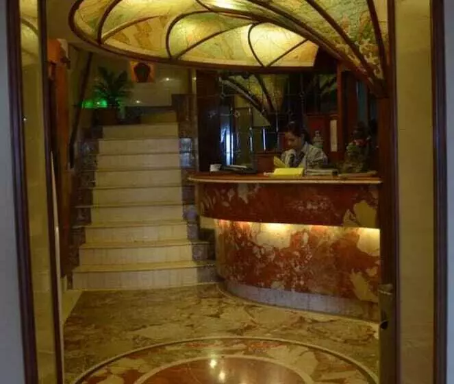 Fotos del hotel Sea Palace   Near Gateway Of India:  20