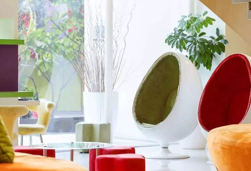 Fotos del hotel Ibis Styles Yogyakarta:  10