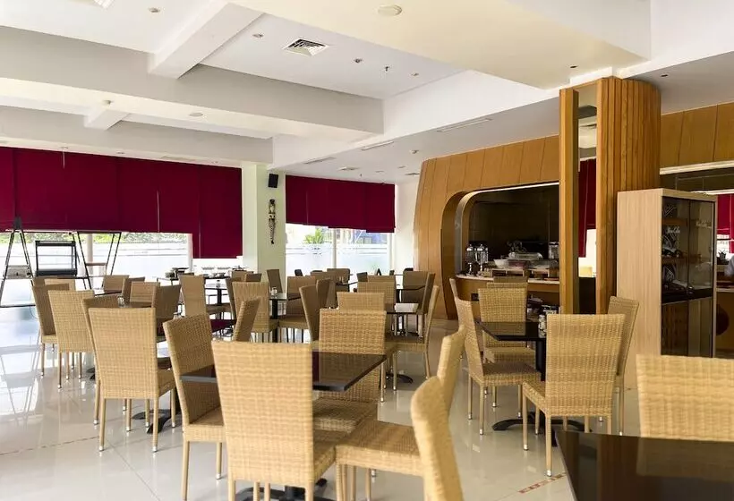 Fotos del hotel Ibis Styles Yogyakarta:  5