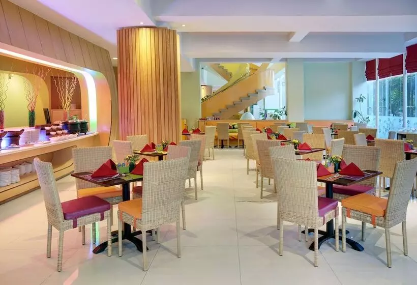 Fotos del hotel Ibis Styles Yogyakarta:  18