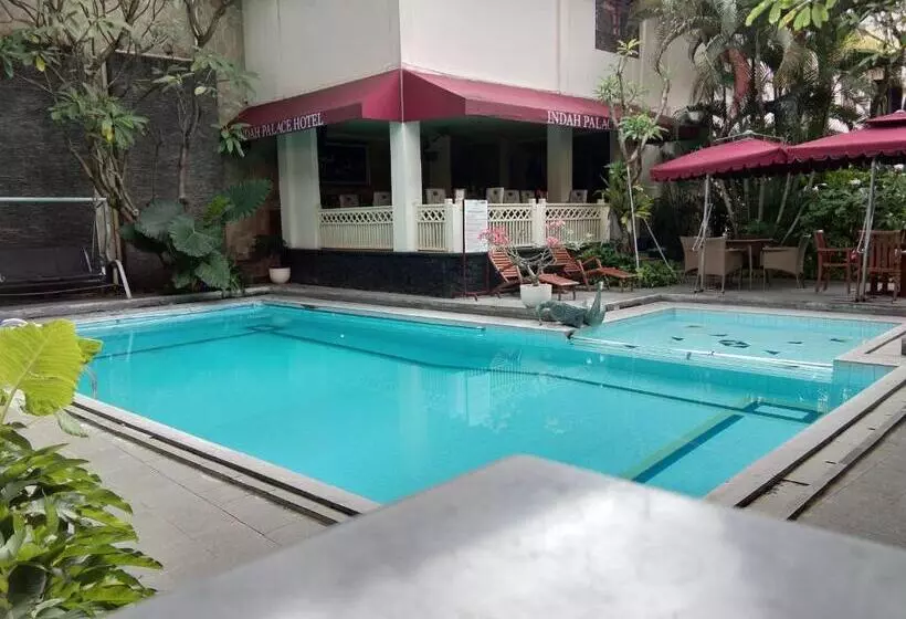 Fotos del hotel Indah Palace Yogyakarta:  13