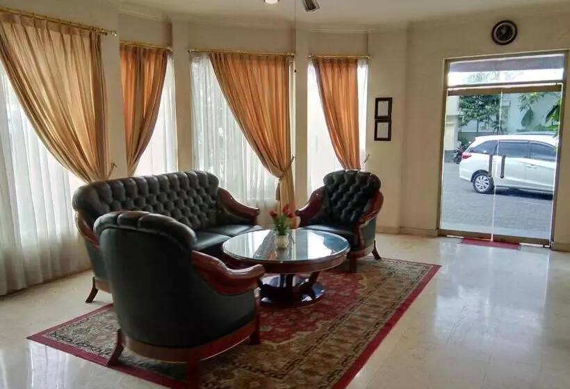 Fotos del hotel Indah Palace Yogyakarta:  24