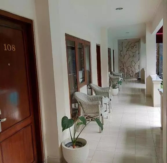 Fotos del hotel Indah Palace Yogyakarta:  4