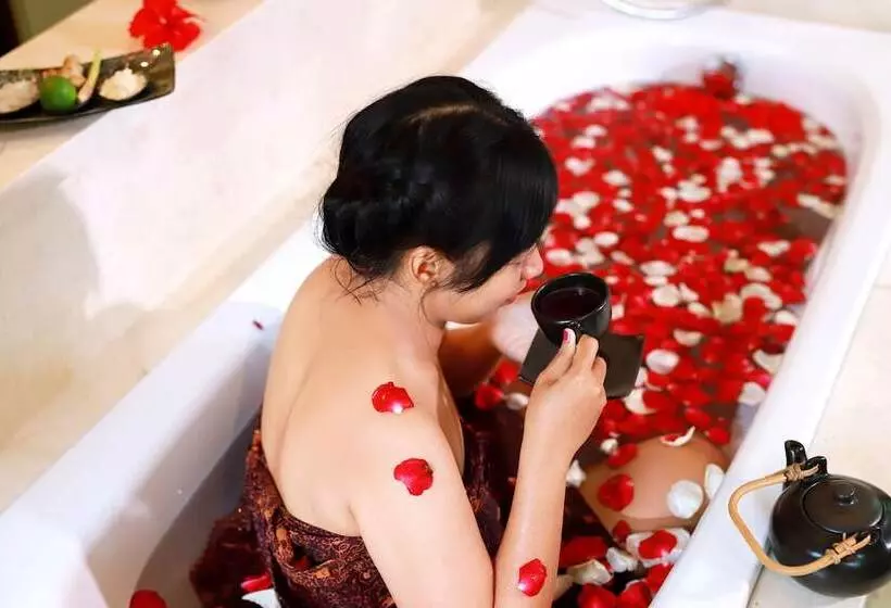 Fotos del hotel Royal Kamuela Villas & Suites At Monkey  Forest, Ubud:  2