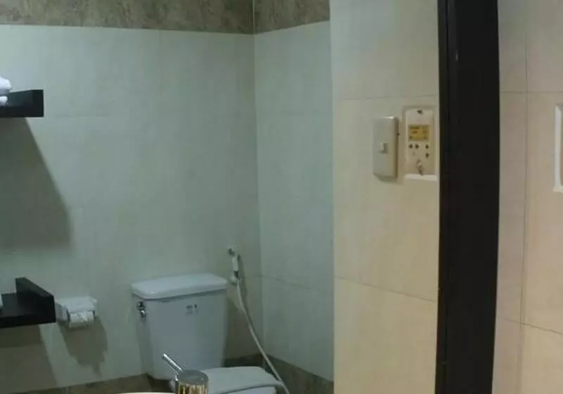 Fotos del hotel Sri Wedari:  5