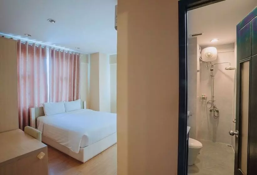 Fotos del hotel Vinh Trung Plaza Apartment &:  9