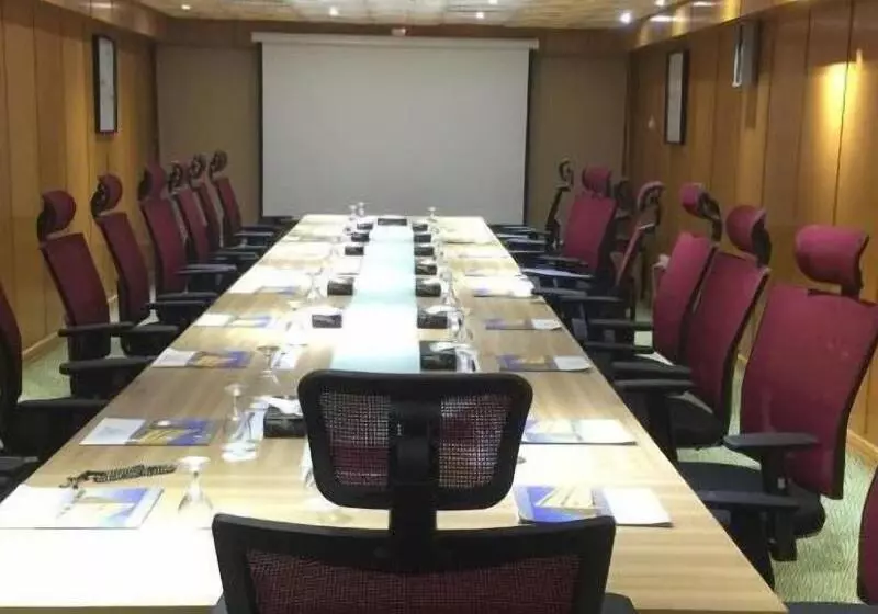 Fotos del hotel Grand Star Al Saha:  8