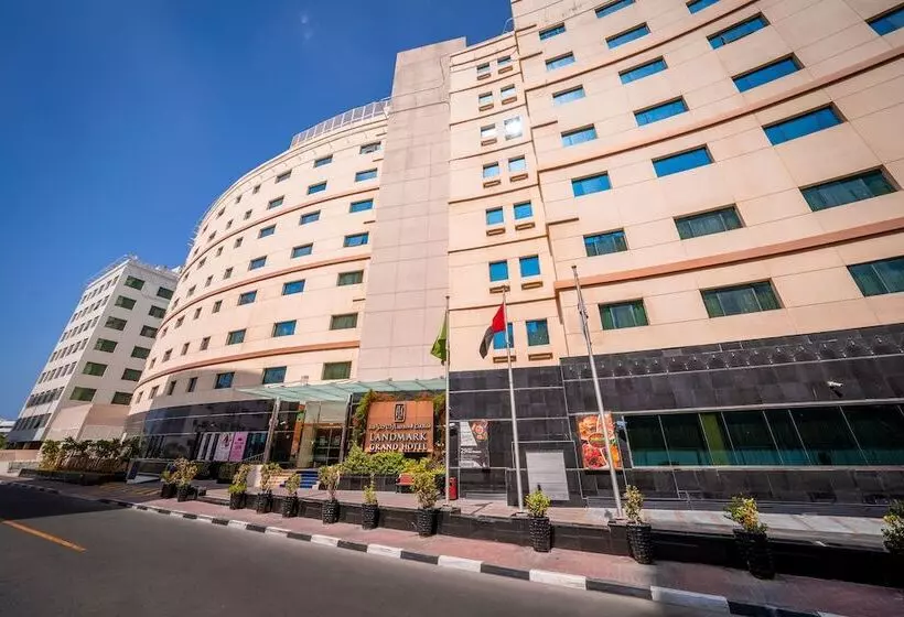 Fotos del hotel Landmark Grand:  28