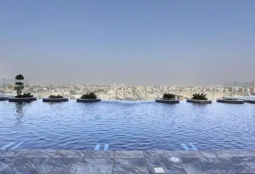 Fotos del hotel The Tower Plaza  Dubai:  2