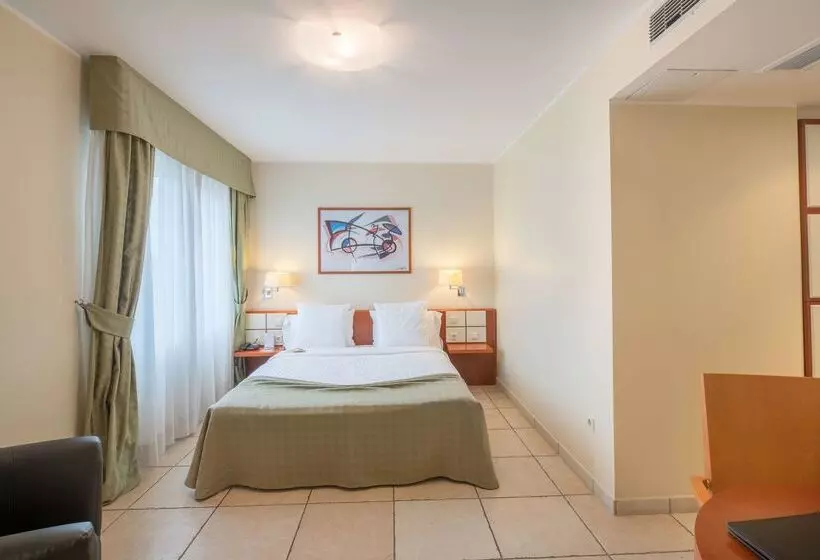 Fotos del hotel Best Western Plus Grand  Victor Hugo:  11