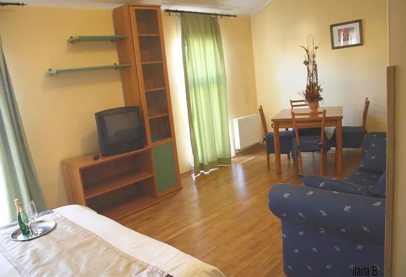 Fotos del hotel Hotel La Madeleine:  17