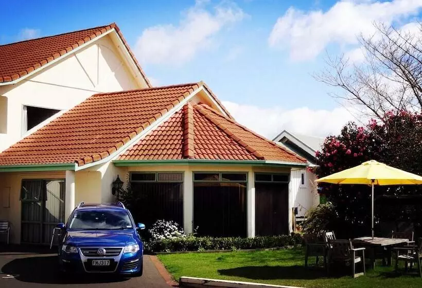 Fotos del hotel Rotorua Coachman Spa Motel:  20