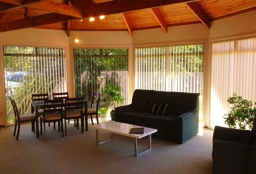 Fotos del hotel Rotorua Coachman Spa Motel:  17