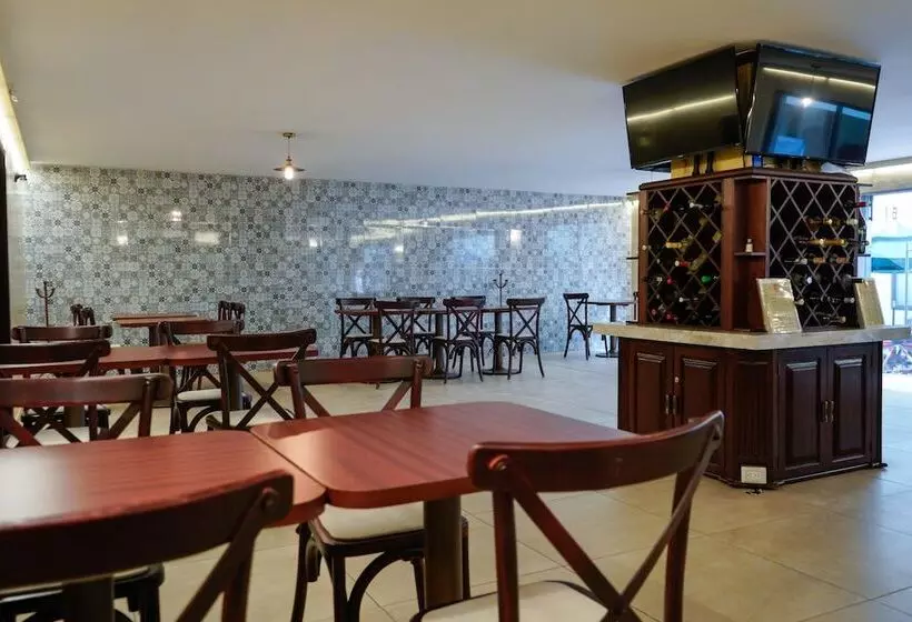 Fotos del hotel Senorial:  4