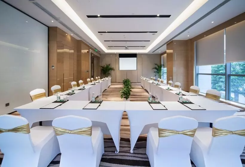 Fotos del hotel Holiday Inn Chengdu Oriental Plaza, An Ihg:  20