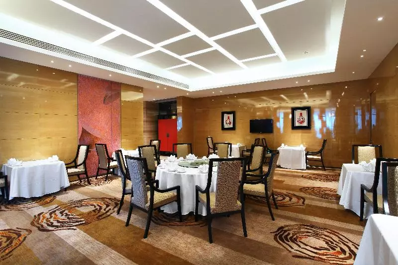 Fotos del hotel Holiday Inn Chengdu Oriental Plaza, An Ihg:  9