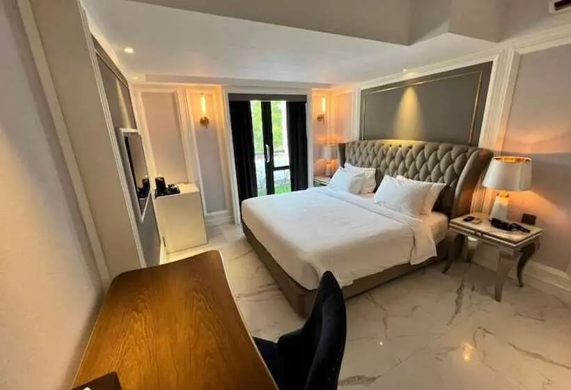 Fotos del hotel Grand Eska  And Residences:  22