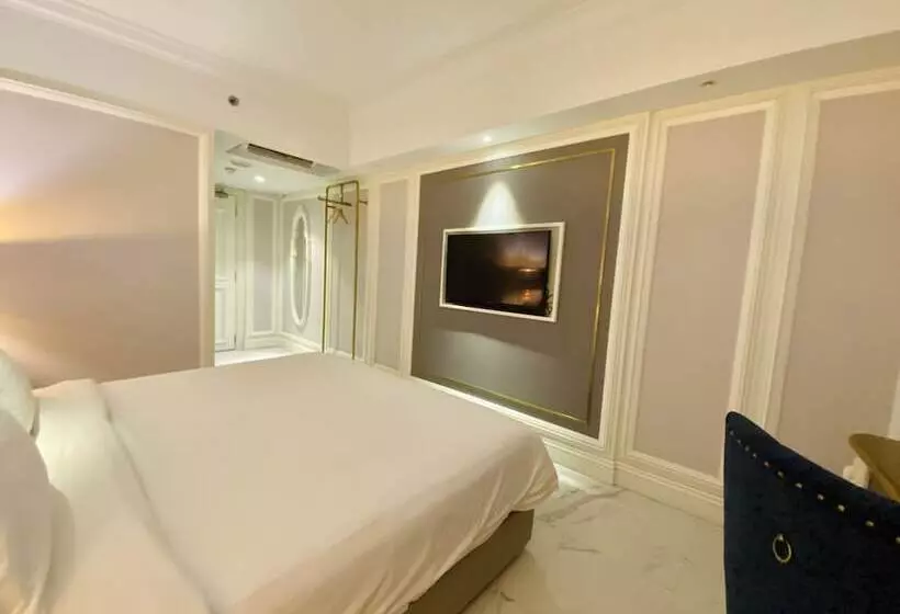 Fotos del hotel Grand Eska  And Residences:  10