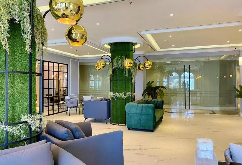 Fotos del hotel Grand Eska  And Residences:  2